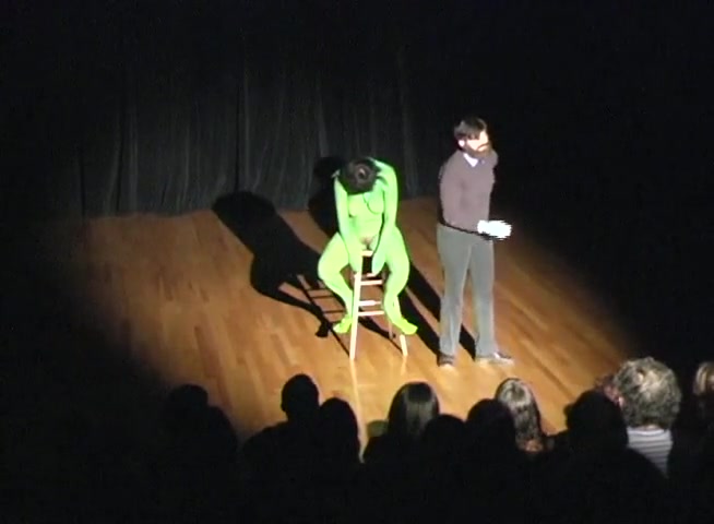 голые на сцене театра видео